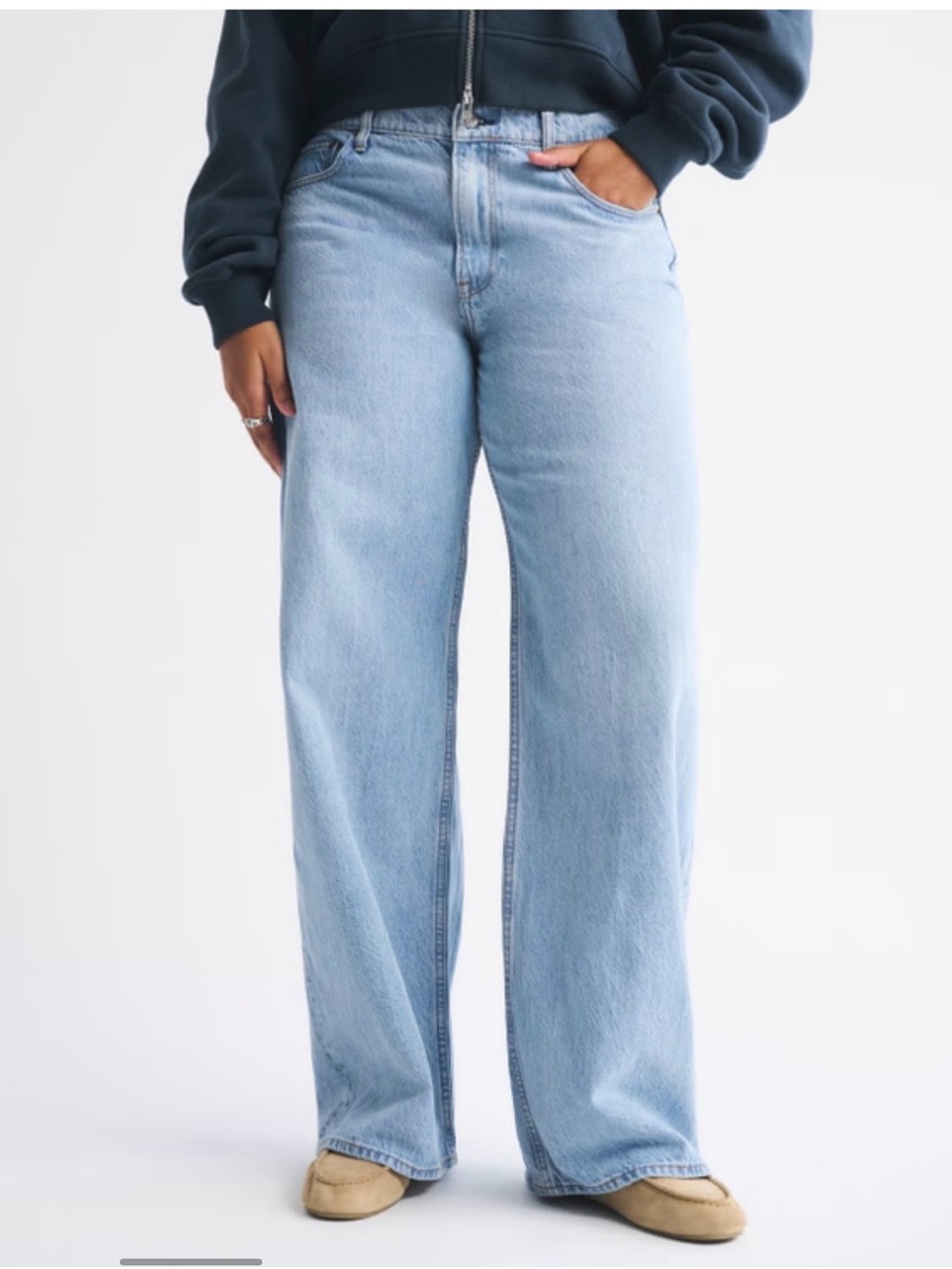 Abercrombie & Fitch The Ultra Loose Low Rise Curve Love Jeans Light Blue Sz 26